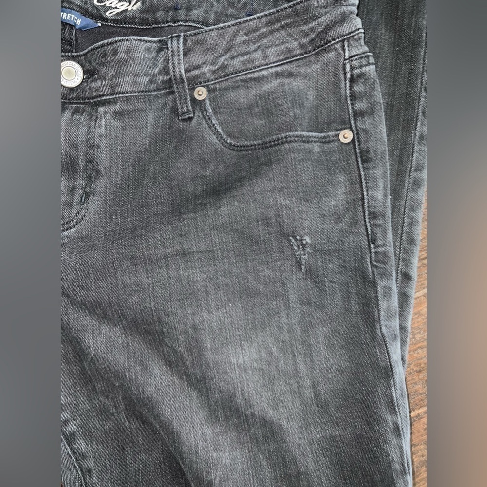 American Eagle Black Skinny’s - Picture 4 of 8